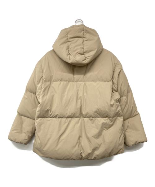 emmi（エミ）emmi (エミ) サステナブルマルチウェイダウン ベージュ サイズ:ONE SIZEの古着・服飾アイテム