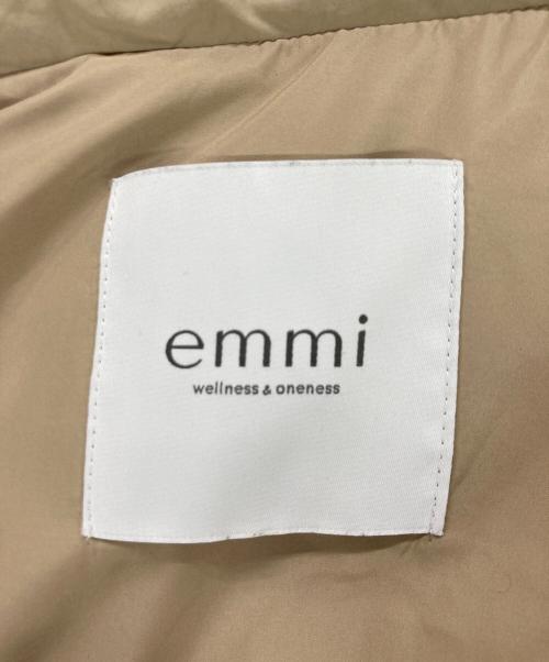 emmi（エミ）emmi (エミ) サステナブルマルチウェイダウン ベージュ サイズ:ONE SIZEの古着・服飾アイテム