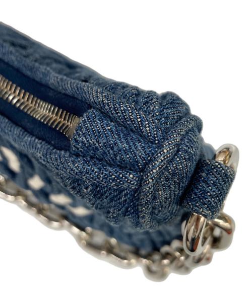 MIU MIU（ミュウミュウ）MIU MIU (ミュウミュウ) デニムマテラッセショルダーバッグ インディゴの古着・服飾アイテム