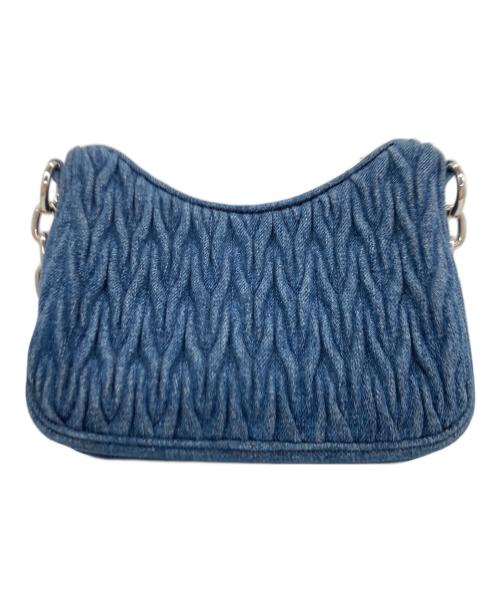 MIU MIU（ミュウミュウ）MIU MIU (ミュウミュウ) デニムマテラッセショルダーバッグ インディゴの古着・服飾アイテム