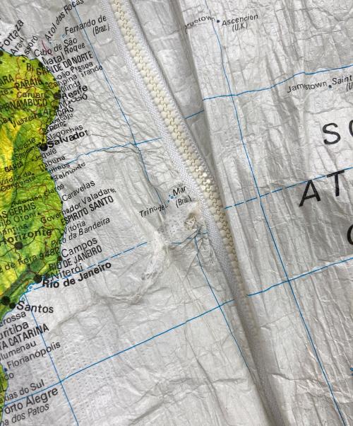 WEARIN THE WORLD（ウェアリン・ザ・ワールド）WEARIN THE WORLD (ウェアリン・ザ・ワールド) 80`S地図柄ペーパージャケット ホワイト サイズ:XXLの古着・服飾アイテム