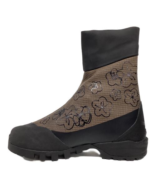 THE NORTH FACE（ザ ノース フェイス）THE NORTH FACE Cecilie Bahnsen TNF x Cecilie Bahnsen Verto SA GORE-TEX® / サミット ヴェルト SA ゴアテックス ブラウン×ブラック サイズ:24.5の古着・服飾アイテム