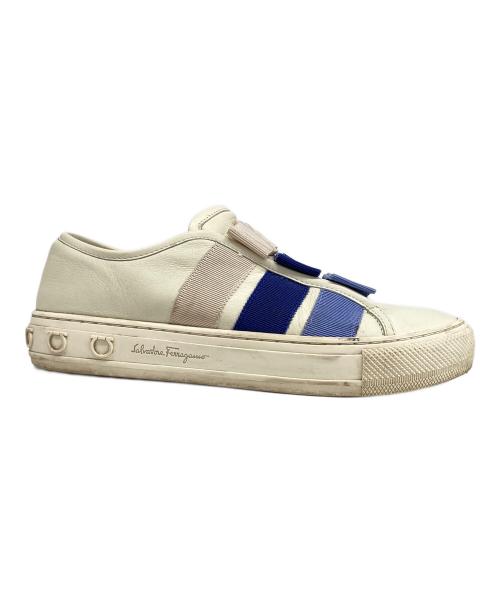 Salvatore Ferragamo（サルヴァトーレ フェラガモ）Salvatore Ferragamo (サルヴァトーレ フェラガモ) NATALYヴァラスニーカー ホワイト サイズ:6 1/2の古着・服飾アイテム