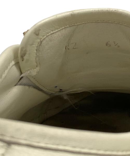 Salvatore Ferragamo（サルヴァトーレ フェラガモ）Salvatore Ferragamo (サルヴァトーレ フェラガモ) NATALYヴァラスニーカー ホワイト サイズ:6 1/2の古着・服飾アイテム