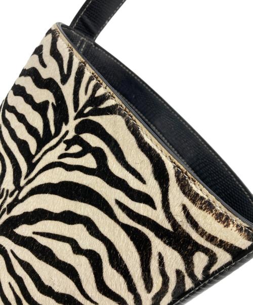 STAUD（スタウド）STAUD (スタウド) 2WAYゼブラプリントバッグ ホワイトの古着・服飾アイテム