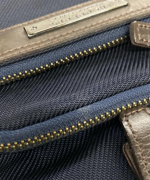 BURBERRY BLACK LABEL（バーバリーブラックレーベル）BURBERRY BLACK LABEL (バーバリーブラックレーベル) ショルダーバッグ バディバッグ ブラックの古着・服飾アイテム