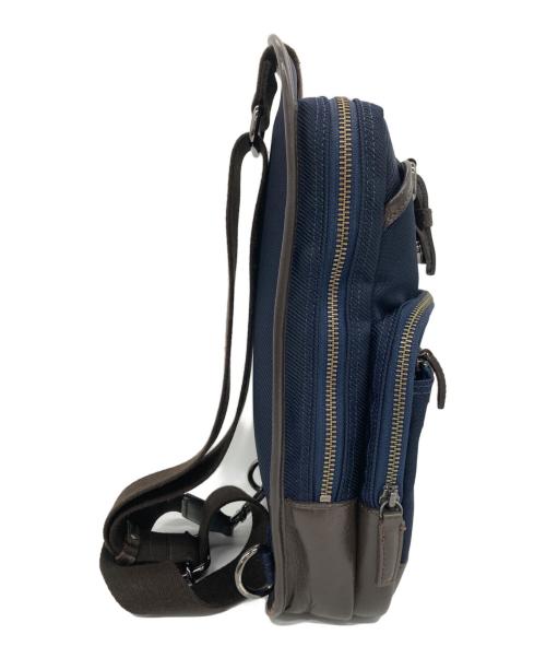 BURBERRY BLACK LABEL（バーバリーブラックレーベル）BURBERRY BLACK LABEL (バーバリーブラックレーベル) ショルダーバッグ バディバッグ ブラックの古着・服飾アイテム