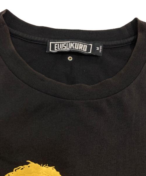 EVISUKURO（エビスクロ）EVISUKURO (エビスクロ) ロゴグラフィックTee ブラック サイズ:Mの古着・服飾アイテム