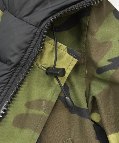 CANADA GOOSE（カナダグース）CANADA GOOSE (カナダグース) Labrador Bomber ラブラドール / ダウンジャケット マルチカラー サイズ:Mの古着・服飾アイテム