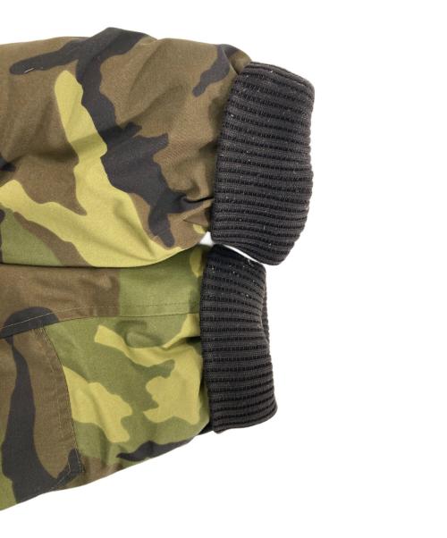 CANADA GOOSE（カナダグース）CANADA GOOSE (カナダグース) Labrador Bomber ラブラドール / ダウンジャケット マルチカラー サイズ:Mの古着・服飾アイテム