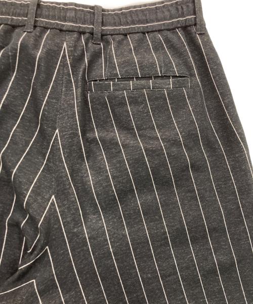 masu（エムエーエスユー）masu (エムエーエスユー) CLASSIC EASY TROUSERS / イージーパンツ ブラック×ホワイト サイズ:44の古着・服飾アイテム