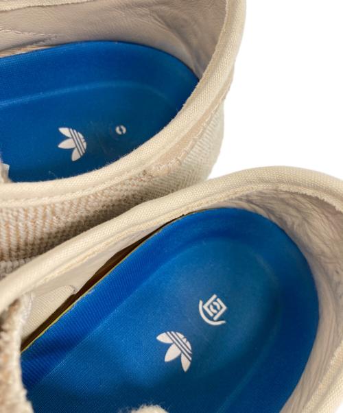 adidas（アディダス）adidas (アディダス) CLOT (クロット) adidas CLOT GAZELLE BY EC HALIVO ローカットスニーカー ベージュ サイズ:27.5の古着・服飾アイテム