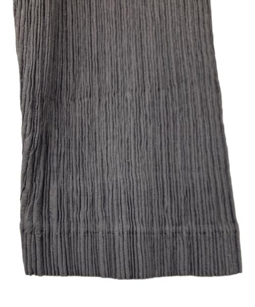 ISSEY MIYAKE（イッセイミヤケ）ISSEY MIYAKE (イッセイミヤケ) プリーツカーディガン グレー サイズ:Mの古着・服飾アイテム