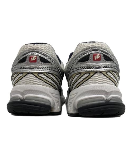 NEW BALANCE（ニューバランス）NEW BALANCE (ニューバランス) ML860XD ローカットスニーカー グレー サイズ:27の古着・服飾アイテム