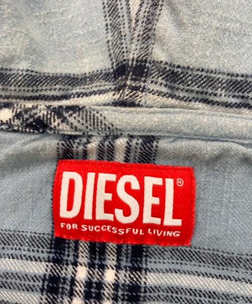 DIESEL（ディーゼル）DIESEL (ディーゼル) S-DEWNY-HOOD / フード付きシャツ ブルー サイズ:44の古着・服飾アイテム