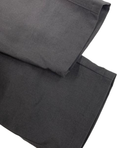 PWA（プア）PWA (プア) POLYVALENT RESORT PT スラックス グレー サイズ:Mの古着・服飾アイテム