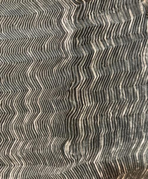 ISSEY MIYAKE（イッセイミヤケ）ISSEY MIYAKE (イッセイミヤケ) プリーツS/Sカットソー グレー サイズ:Mの古着・服飾アイテム