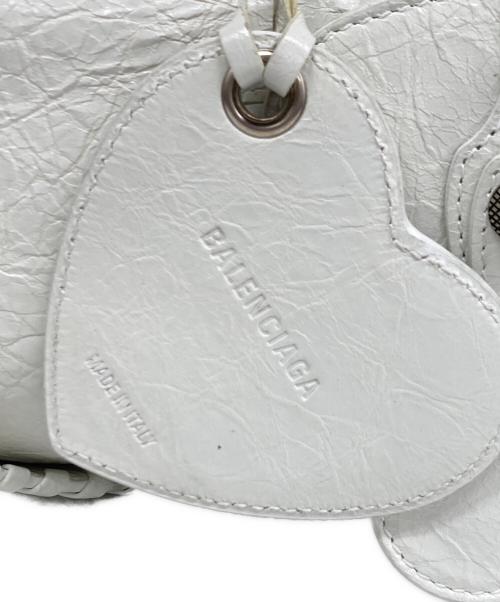 BALENCIAGA（バレンシアガ）BALENCIAGA (バレンシアガ) NEO CAGOLE CITY ホワイトの古着・服飾アイテム