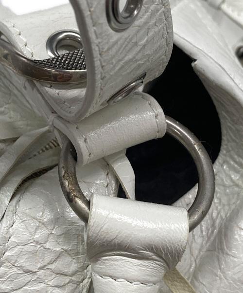 BALENCIAGA（バレンシアガ）BALENCIAGA (バレンシアガ) NEO CAGOLE CITY ホワイトの古着・服飾アイテム