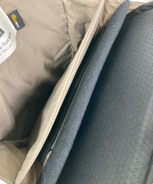 THE NORTH FACE（ザ ノース フェイス）THE NORTH FACE (ザ ノース フェイス) Shuttle Daypack / シャトルデイパック ベージュの古着・服飾アイテム