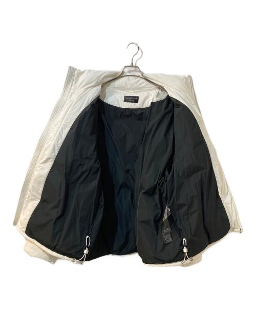 BALENCIAGA（バレンシアガ）BALENCIAGA (バレンシアガ) 3B SPORTS ICON PUFFER ホワイト サイズ:44の古着・服飾アイテム