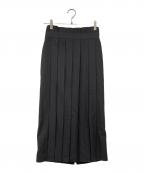 ASTRAETアストラット）の古着「ギャバ×サテンフロントプリーツスカート」｜ブラック