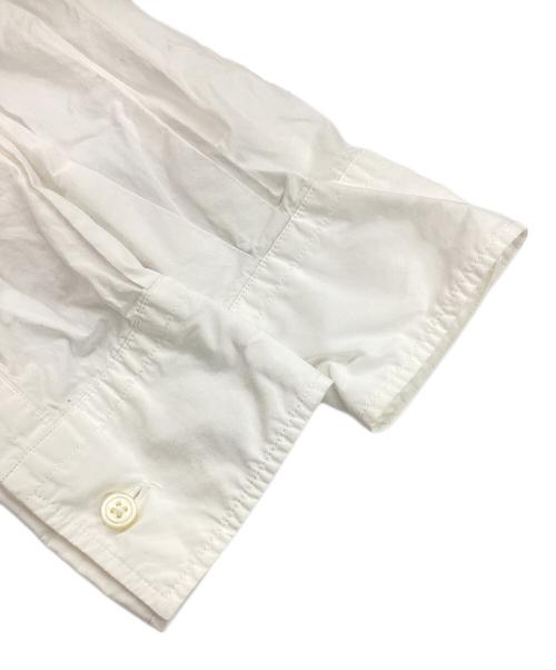 YAUNN（ヤウーン）YAUNN (ヤウーン) COTTON ASYMMETRY SHIRT ホワイト サイズ:FREEの古着・服飾アイテム
