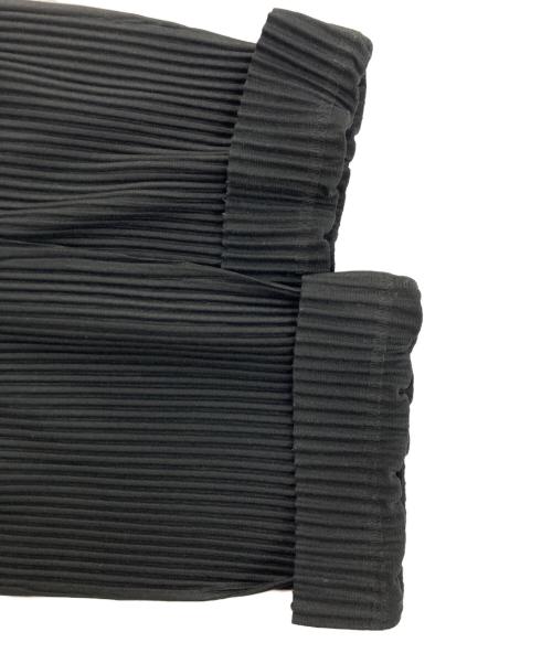 HOMME PLISSE ISSEY MIYAKE（オム プリッセ イッセイ ミヤケ）HOMME PLISSE ISSEY MIYAKE (オム プリッセ イッセイ ミヤケ) BASICS プリーツパンツ ブラック サイズ:1の古着・服飾アイテム