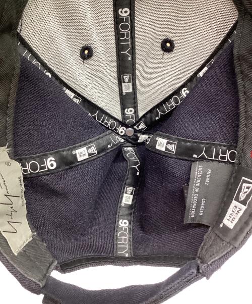 New Era（ニューエラ）New Era (ニューエラ) Yohji Yamamoto pour homme (ヨウジヤマモト プールオム) 9FORTY ロゴキャップ ネイビーの古着・服飾アイテム