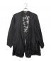 BLACK COMME des GARCONS（ブラックコムデギャルソン）の古着「バッグ刺繍羽織コート」｜ブラック