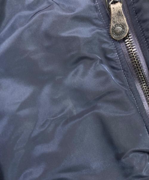 ALPHA INDUSTRIES（アルファインダストリーズ）ALPHA INDUSTRIES (アルファインダストリーズ) US AIR FORCE Ｂ‐15C フライトジャケット ネイビー サイズ:40の古着・服飾アイテム