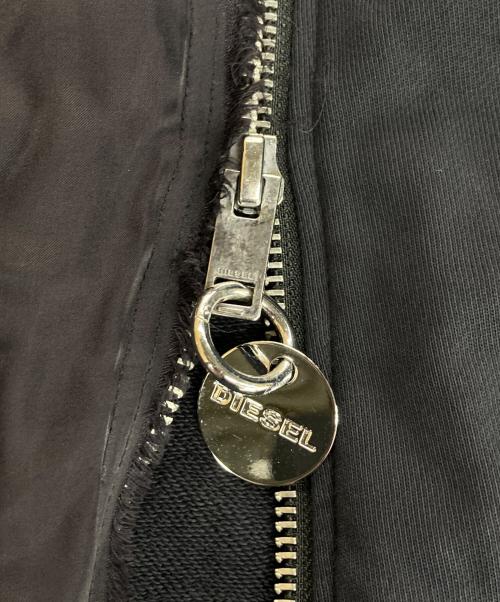 DIESEL（ディーゼル）DIESEL (ディーゼル) F-TARAP-A 再構築リメイクスウェット ブラック サイズ:Sの古着・服飾アイテム