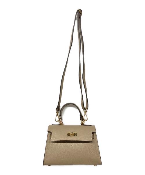 AULENTTI（オウレンティ）AULENTTI (オウレンティ) 金具ベルト付きバッグ ショルダーバッグ ベージュの古着・服飾アイテム