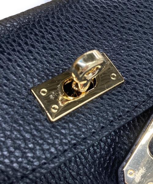 AULENTTI（オウレンティ）AULENTTI (オウレンティ) 金具ベルト付きバッグ ショルダーバッグ ブラックの古着・服飾アイテム