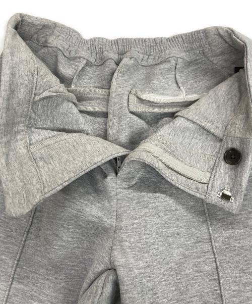 anuans（アニュアンス）anuans (アニュアンス) カットテーパードパンツ グレー サイズ:Mの古着・服飾アイテム
