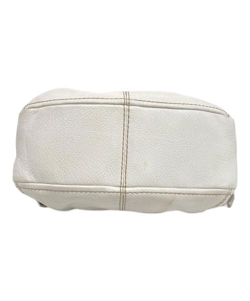 TOD'S（トッズ）TOD'S (トッズ) レザーショルダーバッグ ホワイトの古着・服飾アイテム