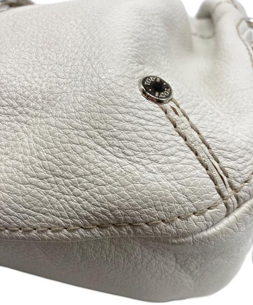 TOD'S（トッズ）TOD'S (トッズ) レザーショルダーバッグ ホワイトの古着・服飾アイテム
