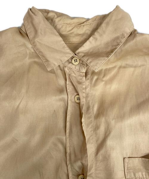 MM6 Maison Margiela（エムエムシックスメゾンマルジェラ）MM6 Maison Margiela (エムエムシックスメゾンマルジェラ) サテンL/Sシャツ ベージュ サイズ:38の古着・服飾アイテム