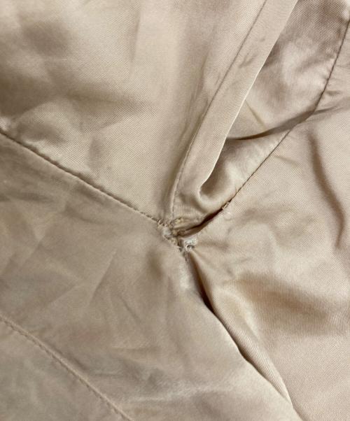 MM6 Maison Margiela（エムエムシックスメゾンマルジェラ）MM6 Maison Margiela (エムエムシックスメゾンマルジェラ) サテンL/Sシャツ ベージュ サイズ:38の古着・服飾アイテム