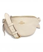 COACHコーチ）の古着「ボディーバッグ」｜ホワイト