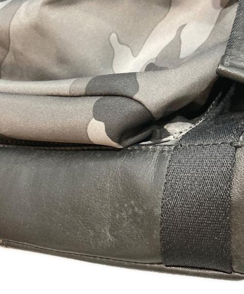 COACH（コーチ）COACH (コーチ) カモフラージュ柄リュック グレーの古着・服飾アイテム