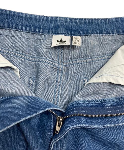 adidas（アディダス）adidas (アディダス) デニム スリーストライプス トラックパンツ インディゴ サイズ:W27L30の古着・服飾アイテム