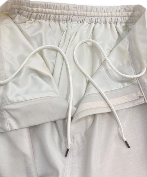 MAISON SPECIAL（メゾンスペシャル）MAISON SPECIAL (メゾンスペシャル) Layered Sheer Prime-Wide Shorts レイヤードシアープライムワイドショーツ ホワイトの古着・服飾アイテム