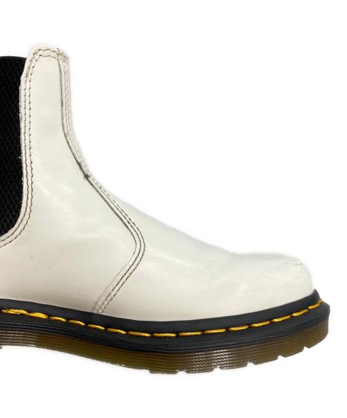 Dr.Martens（ドクターマーチン）Dr.Martens (ドクターマーチン) チェルシーブーツ サイドゴアブーツ ホワイト サイズ:UK4の古着・服飾アイテム