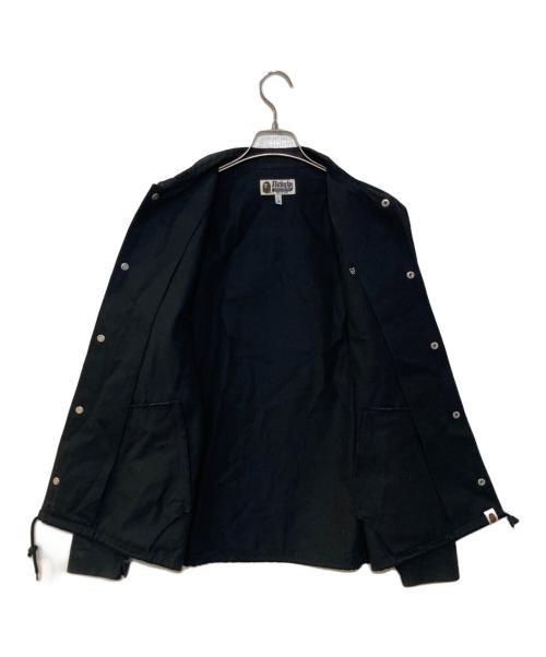 A BATHING APE（アベイシングエイプ）A BATHING APE (アベイシングエイプ) バッグロゴコーチジャケット ブラック サイズ:Mの古着・服飾アイテム