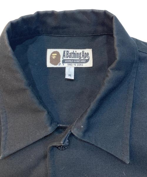 A BATHING APE（アベイシングエイプ）A BATHING APE (アベイシングエイプ) バッグロゴコーチジャケット ブラック サイズ:Mの古着・服飾アイテム