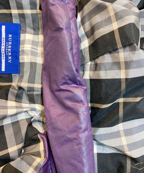 BURBERRY BLUE LABEL（バーバリー ブルー レーベル）BURBERRY BLUE LABEL (バーバリー ブルー レーベル) ファーフードダウンジャケット パープル サイズ:38の古着・服飾アイテム