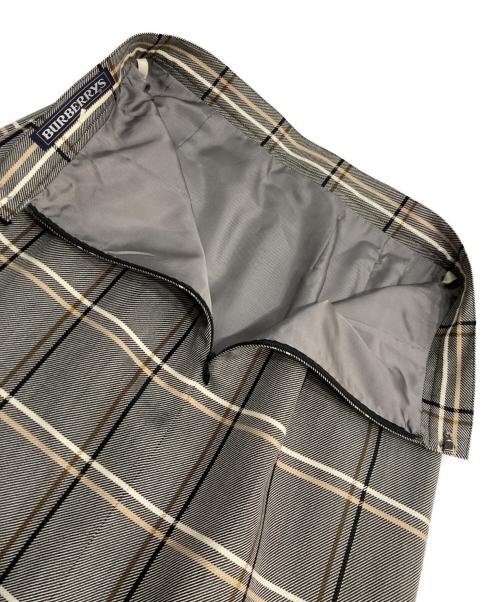 Burberry's（バーバリーズ）Burberry's (バーバリーズ) ウールシルク チェック ノーカラセットアップ グレー サイズ:7ARの古着・服飾アイテム