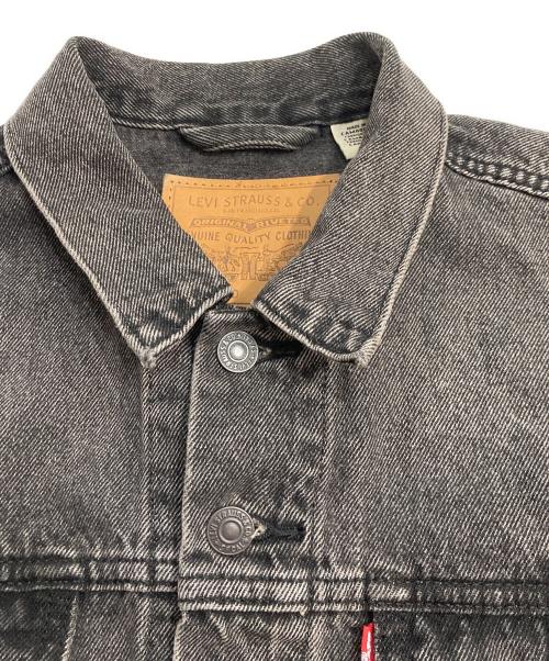 LEVI'S（リーバイス）LEVI'S (リーバイス) トラッカ-デニムジャケット DENIM JACKET　pc9-72334-0601 グレー サイズ:Mの古着・服飾アイテム