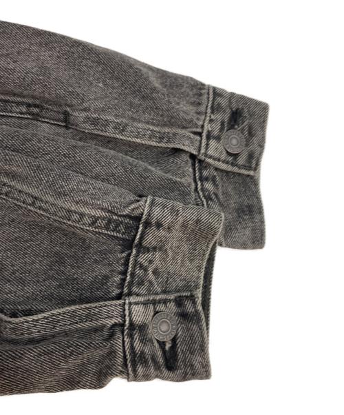 LEVI'S（リーバイス）LEVI'S (リーバイス) トラッカ-デニムジャケット DENIM JACKET　pc9-72334-0601 グレー サイズ:Mの古着・服飾アイテム